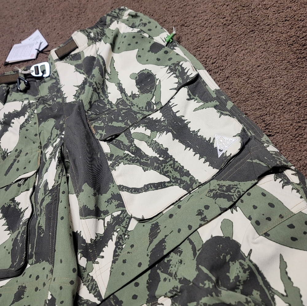 Nike ACG Summit Smith Cargo Pants/Shorts Men’s Small Cactus Khaki IH3577-229 New - Picture 2 of 13